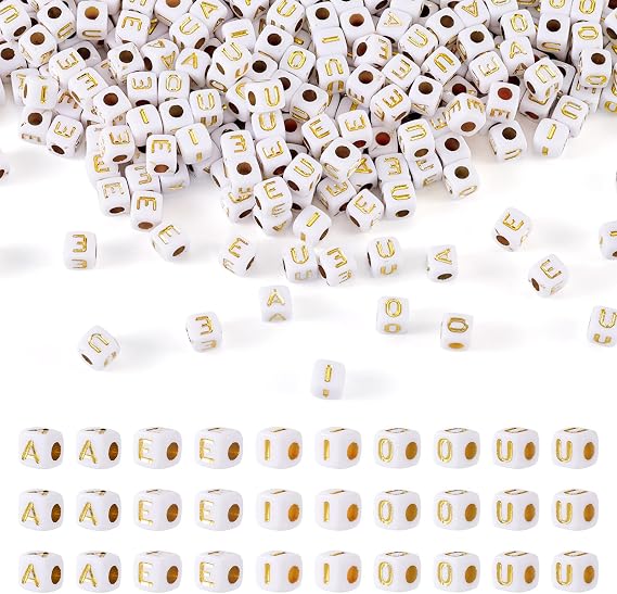 500Pcs Acrylic Cube Vowel Letter Beads 4.5mm Square White Golden Alphabet AEIOU Spacer Beads for Friendship Bracelet Necklace Jewelry Making